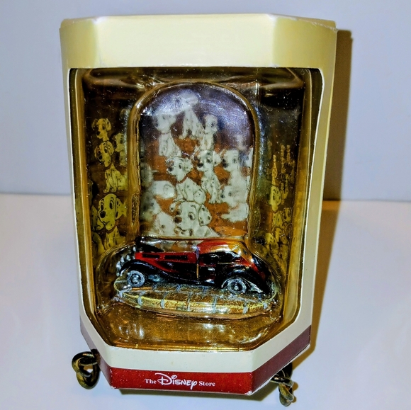 Disney Store Tiny Kingdom 101 Dalmatians Cruella's Car - Picture 2 of 10